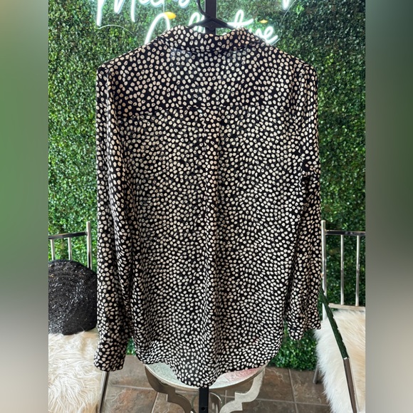 Apt 9 Essentials Button Front Long Sleeve Blouse - Picture 6 of 6